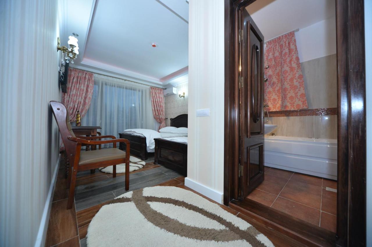 Hotel Edy'S Royal Predeal Exterior foto